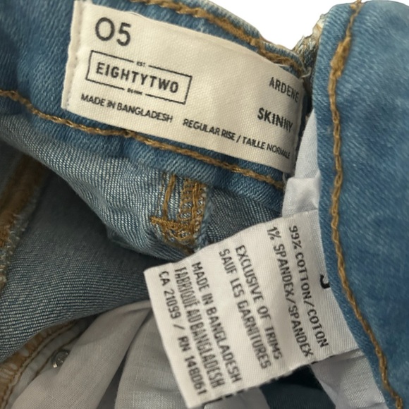5/25$ ✨ Eighty two regular rise skinny jeans - Picture 4 of 5